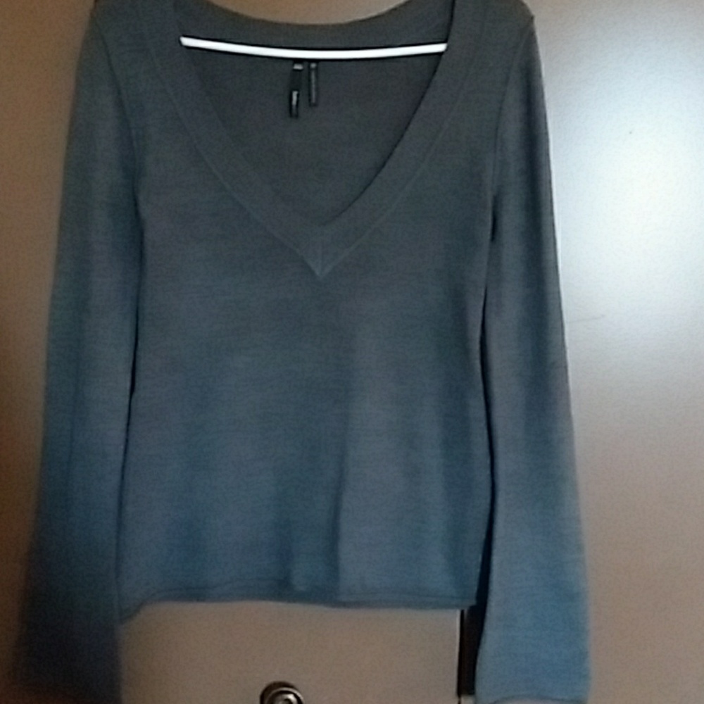 grey v neck sweater great condition